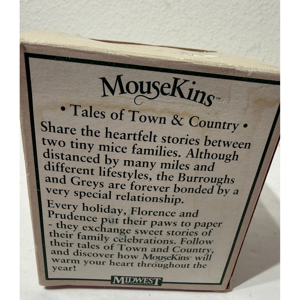 Midwest of Cannon Falls MouseKins Santa Mouse Gift Giver Figurine 12148-1 - Picture 6 of 8